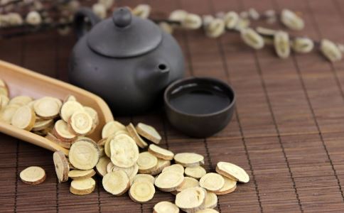 黄芪能大补气血我们该如何来吃？怎么好吃